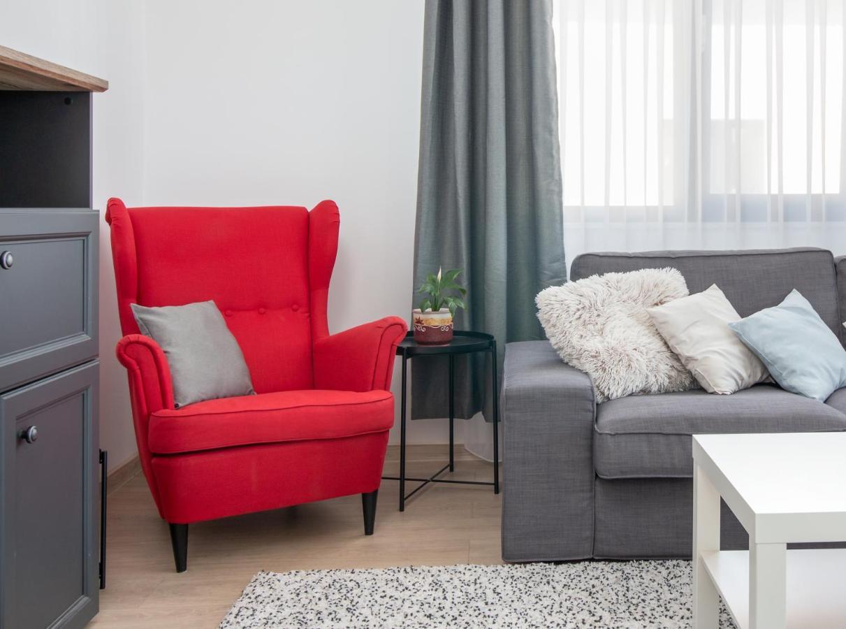 Zola Guest House Oradea Εξωτερικό φωτογραφία
