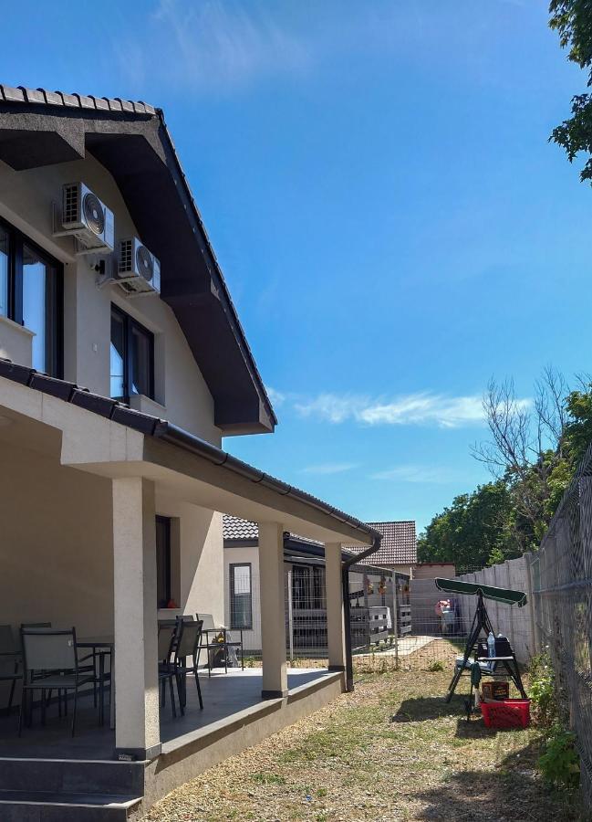 Zola Guest House Oradea Εξωτερικό φωτογραφία
